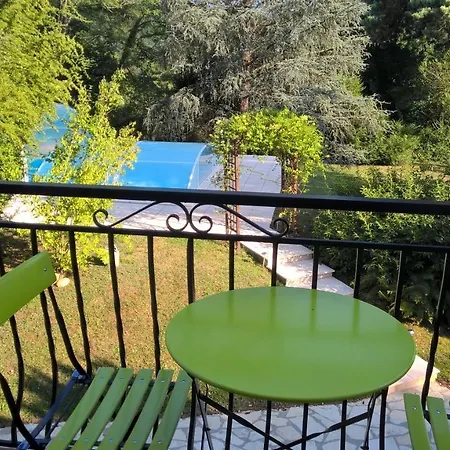 Lessenciel 3* Tournay