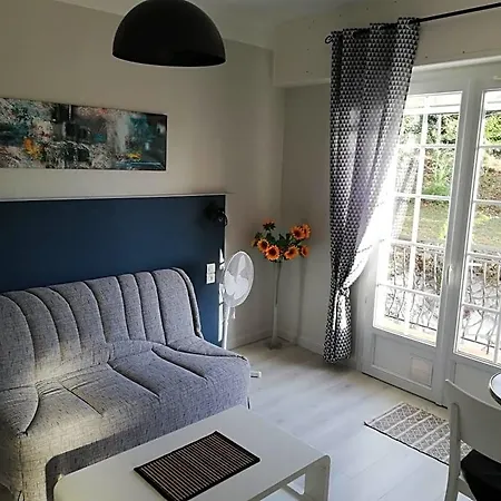 B&B Lessenciel 3*