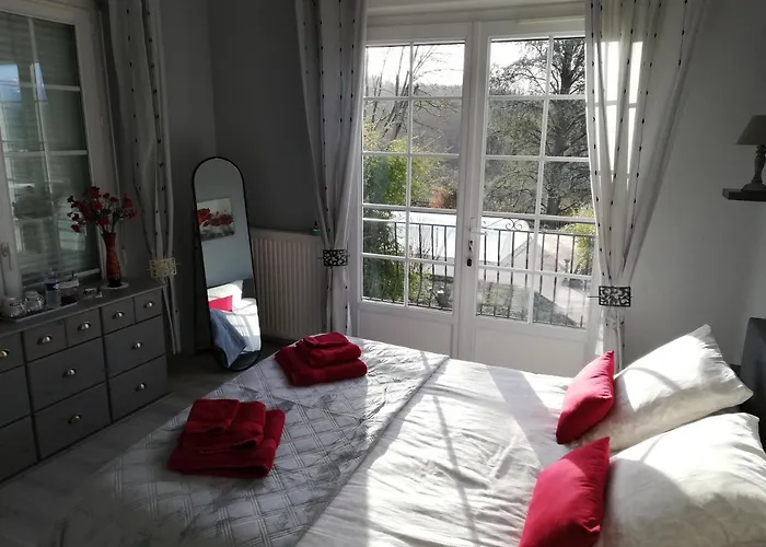 Lessenciel 3* Tournay